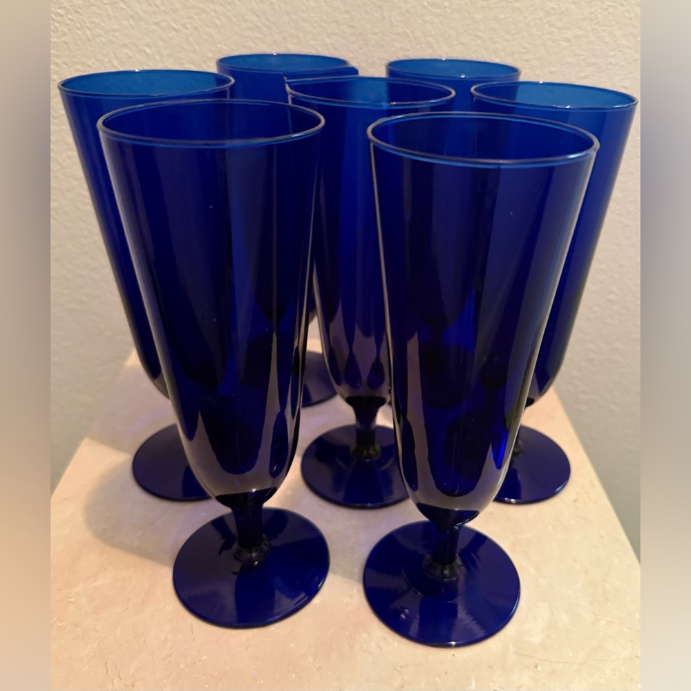 4 Pier 1, Colbolt blue Pilsner glasses. 8.25”H …